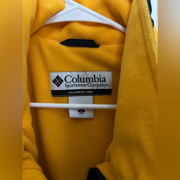 WVU Columbia winter coat - Picture 2 of 9